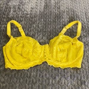 Fredericks of Hollywood size 34DD bra